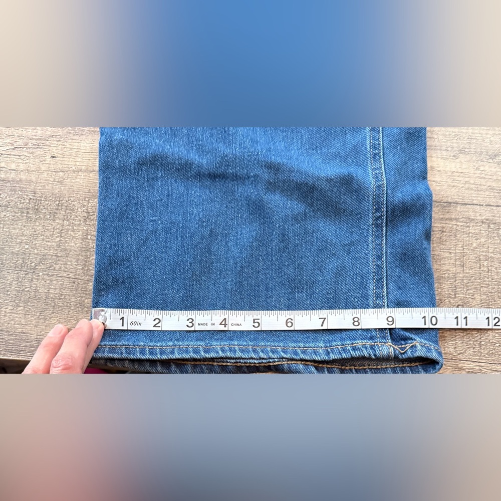Old Navy high rise wide leg jeans. Size 10P, 28" inseam. EUC, like new. - Picture 5 of 7